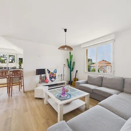 Pour 8 à 350 M De La - St Brevin *